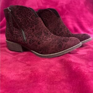 Very G Burgundy Leopard Ankle Boots